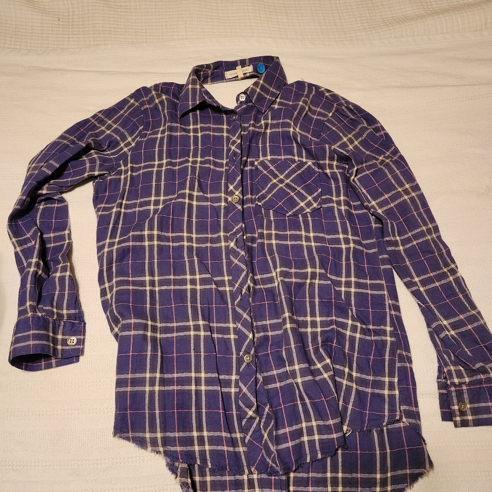 Gilded Intent Open Back Distressed Flannel from Buckle Size Medium